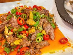 飘香牛肉-石磨豆花家常菜·牦牛排土火锅