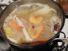 -领鲜活海鲜榴莲自助火锅(东门店)