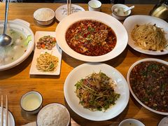 -小三峡食府(西五路店)