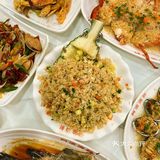 喂？都把人叫来三亚吃这家海鲜 太好吃了