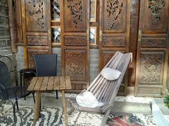 -喵屿·大理花园猫咖