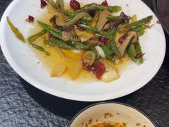 -一善菌·云南菌汤·云南菜(银泰城店)