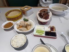 -梅利汴京烤鸭•开封豫菜地标店(晋安路店)