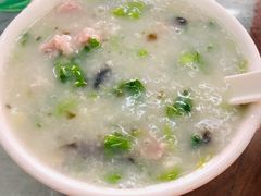皮蛋瘦肉粥-穗银肠粉店(东川路店)