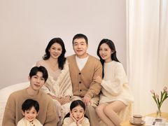 -iF摄影•全家福•证件照•形象照(南山店)