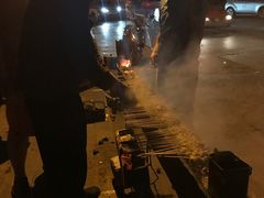 -辫叔小烤串