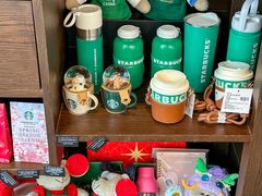 -星巴克(南宁民歌湖店)