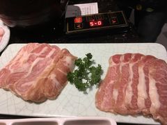 松板肉-猪啊牛呀羊啊铜盘烤肉(正大广场店)
