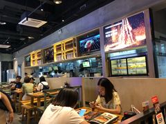 大堂-木屋烧烤(龙湖天街店)