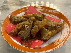 -浅深(世茂滨江精品店)