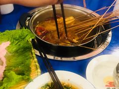 -马路边边串串香形象店(磐石路店)