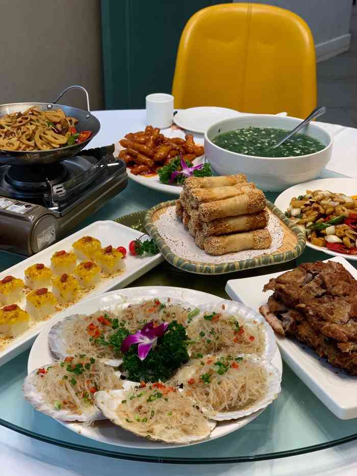 小贝壳海鲜酒楼(西荷花园店)-"菜品不错,服务态度超级好.值得推荐.