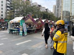 -江燕路万科里