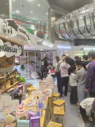 -MINI MARS 脚下的城市乐园·餐饮·派对(静安江宁店)