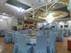 -马尔龙新疆饭店·清真(瑞景店)