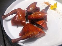 脆皮乳鸽-粤凤佬