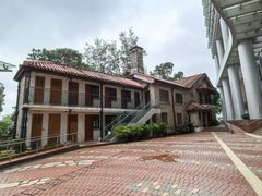 -香港大学