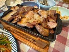 -益百岁牛尾汤(香山路店)