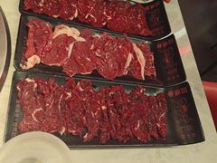 吊龙伴-三头牛·潮汕牛肉生蚝火锅 (夏湾店)