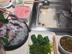 -海底捞火锅鲜切牛肉主题店(长寿路店)