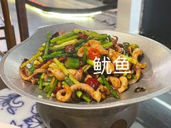-卢大鲜鱼头捞饭(美利广场店)