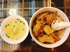 -笑来喜馄饨小笼工坊店(湖滨街店)