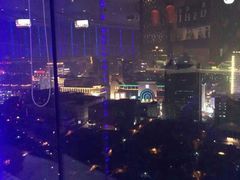 -云顶旋转自助景观餐厅