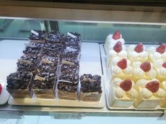 -万利隆(车站店)