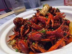 -肥肥虾庄·金牌油焖大虾(首义路店)