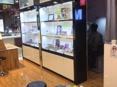 -MiRi眼镜连锁·蔡司·尼康控优点合作店(莘庄店)
