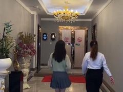 -黄金水汇·美食(文锦渡店)