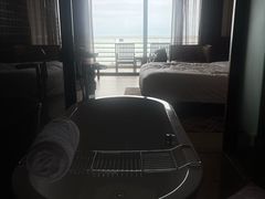 -三亚湾海居铂尔曼度假酒店