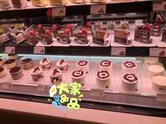 -巴黎贝甜(大宁国际商业广场店)