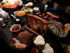 -湊湊火锅·茶憩(打浦桥日月光店)