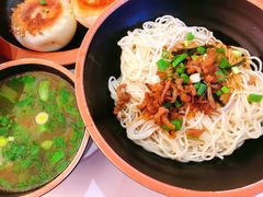 开阳葱油拌面-瞪眼牛煎包·大锅牛肉汤(懿德城店)