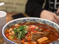 重庆毛血旺-胡桃里音乐酒馆(环亚凯瑟琳广场店)