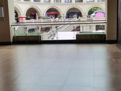 -王府井奥莱临潼小镇(临潼店)