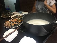 -九万士多港式海鲜粥底火锅(回龙观店)