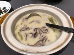 酸菜煮望潮-新荣记(湾仔店)