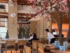 -蜜桃餐厅·伴山(湖滨商业街店)