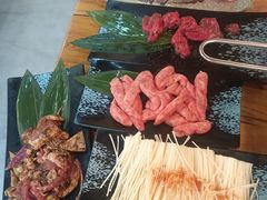 -合易泓烤肉·海肠捞饭(火车站店)