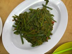 -明记烧鱼美味店