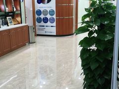 -茂菊口腔连锁(浦东南路店)
