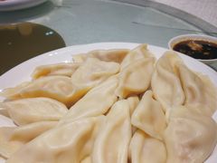 -鞍山大白鲨美食酒店