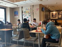 用餐区-肯德基(丰北路店)
