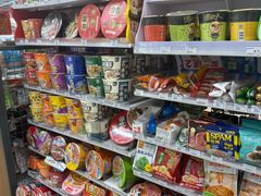 -全家便利店(沪太路三店)