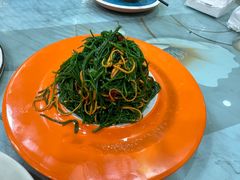 -三江源美食城