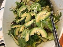 牛油果田园沙拉-美心·翠园(港汇恒隆广场店)