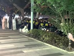 -上海体育场