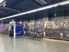 -迪卡侬(西三旗店)